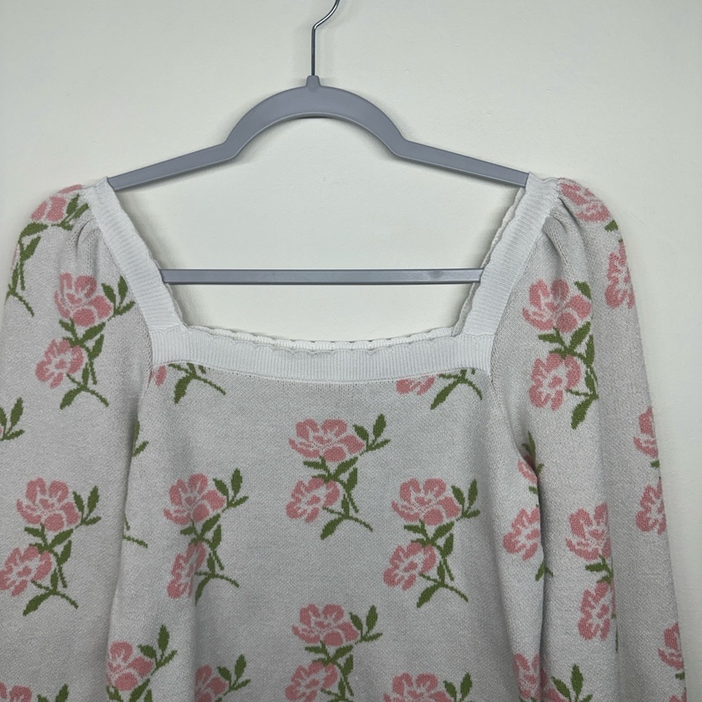 Willow &Wind Floral Knit Sweater - Pink and White - Picture 3 of 7